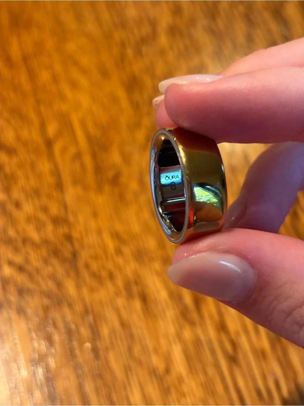 Oura Ring 4 Size 8 - Gold